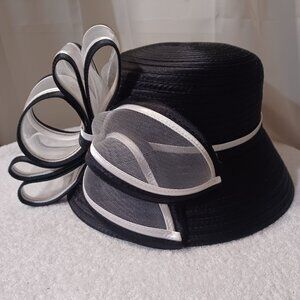BLACK AND WHITE FORMAL HAT BY FOREVERMORE WITH TAG.
